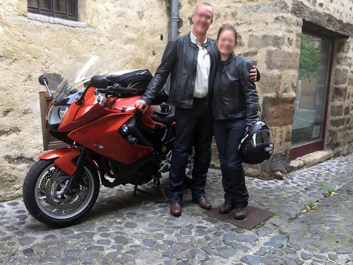 Chambre D'Hotes Tilours Billom Bed & Breakfast
