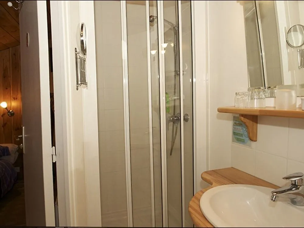 *** Bed & Breakfast Chambre D'Hotes Tilours Billom France